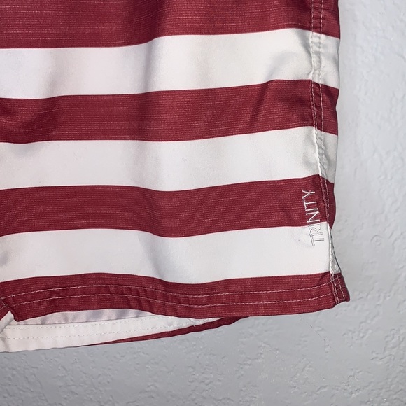Trinity Collective American Flag Swim Trunks size Large - Picture 6 of 9
